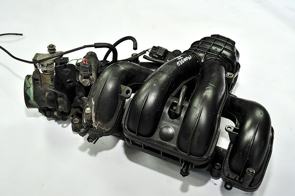 FORD TRANSİT T 350 ÇIKMA PARÇA BENZİNLİ EMME MANİFOLT_